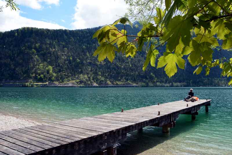 Am Achensee wandern und im See baden!