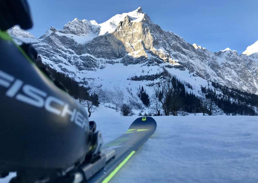 Frühling Alpen: Bekannte Frühlingsskitour - die Hochglück Skitour vom Ahornboden zur Hochglückscharte