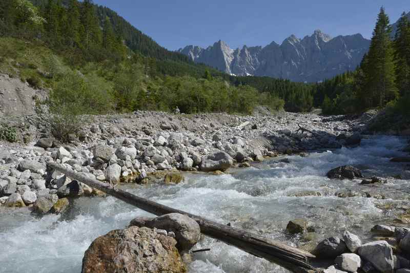 Direkt vom Gasthof zur Post im Laliderertal wandern