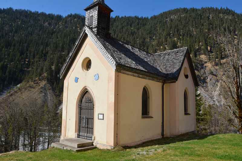 Die kleine Kapelle oberhalb von Vorderriss im Karwendel