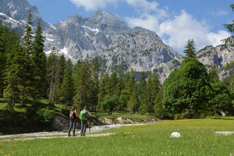 Durch das Rohntal im Karwendel wandern