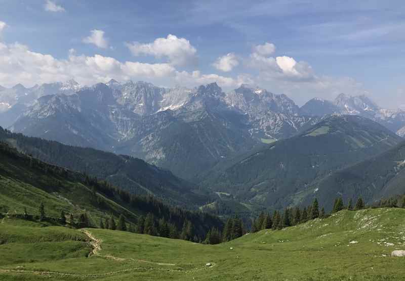 Die Karwendeltour König Ludwig - auf den königlichen Spuren kommen Sie zu diesem schönen Blick auf das Karwendel