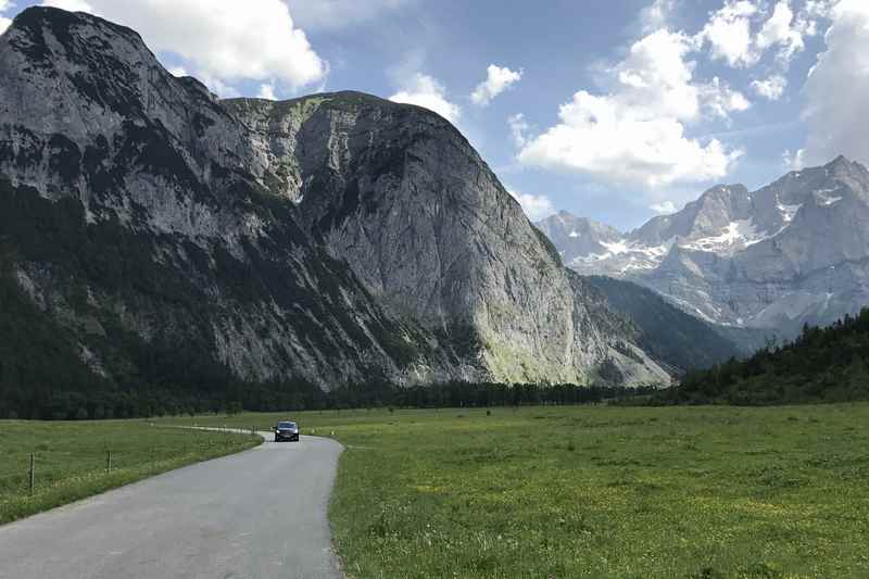 Die Fahrt auf der Mautstrasse Hinterriß Eng ist ein Genuß