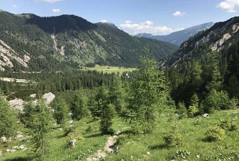 Von der Rohntalalm auf Torscharte wandern