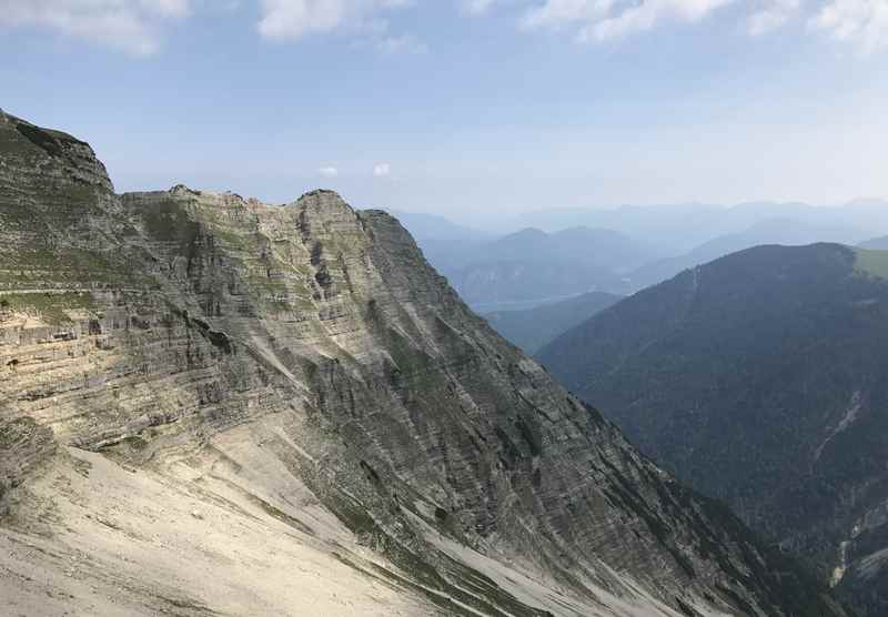 Wer mag, kann auf den Gipfel des Scharfreiter wandern