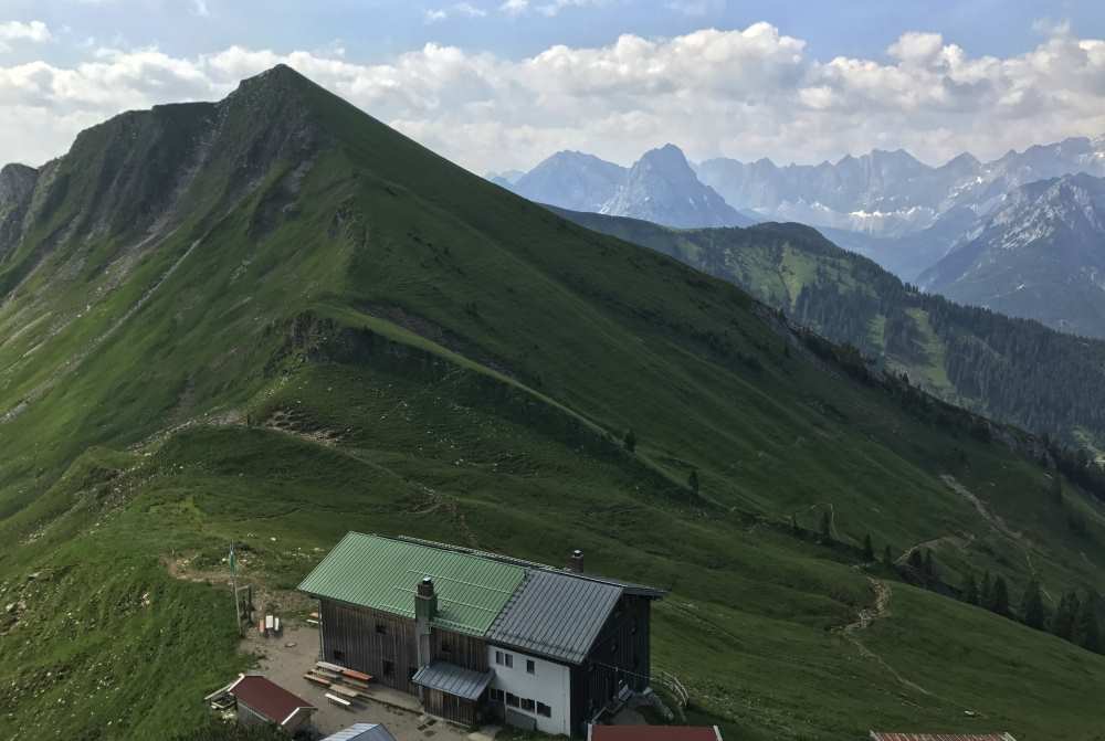 Jetzt auch Umbau auf der Tölzer Hütte