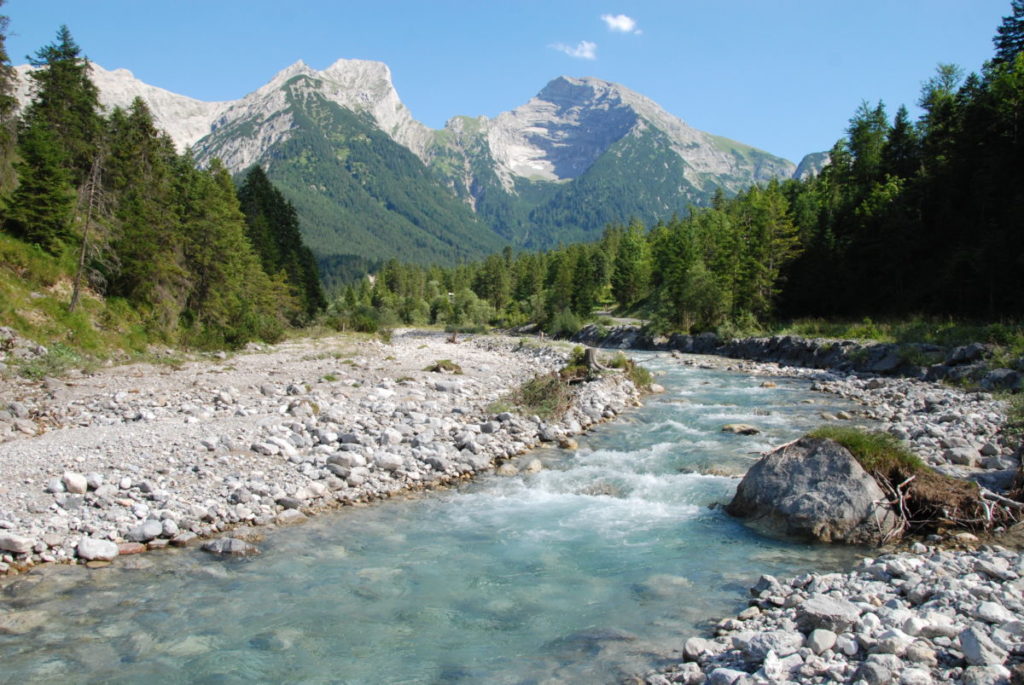 Die Anfahrt durch das Risstal Richtung Binsalm