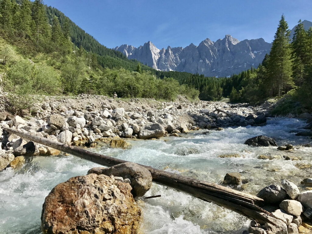 Auf dem Weg vom Risstal durch das Johannestal zum Karwendelhaus