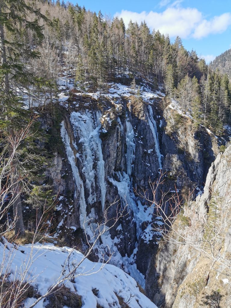  Skitour Hinterriß : Das sind die gefrorenen Wasserfälle in der Johannestal Klamm